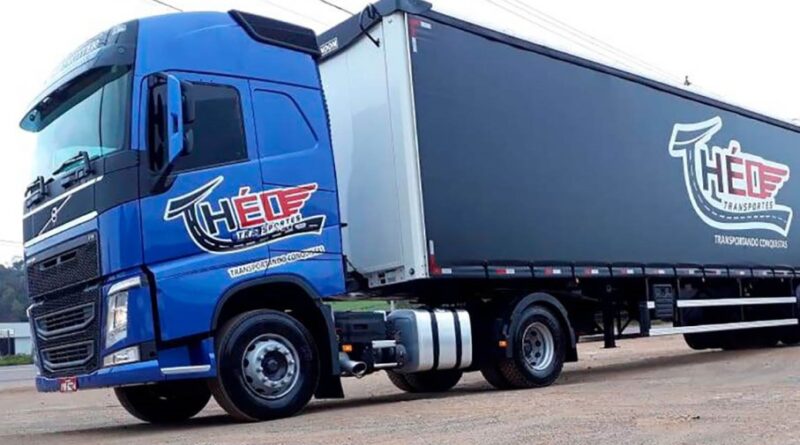 Carreta Théo Transportes