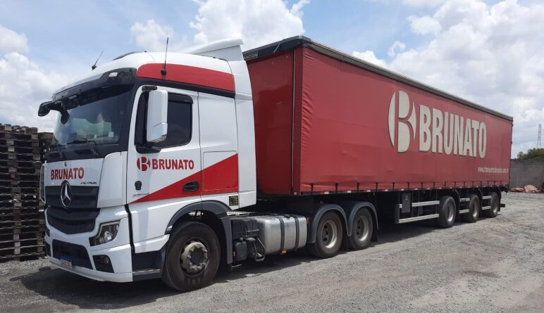 Carreta da Transportes Brunato